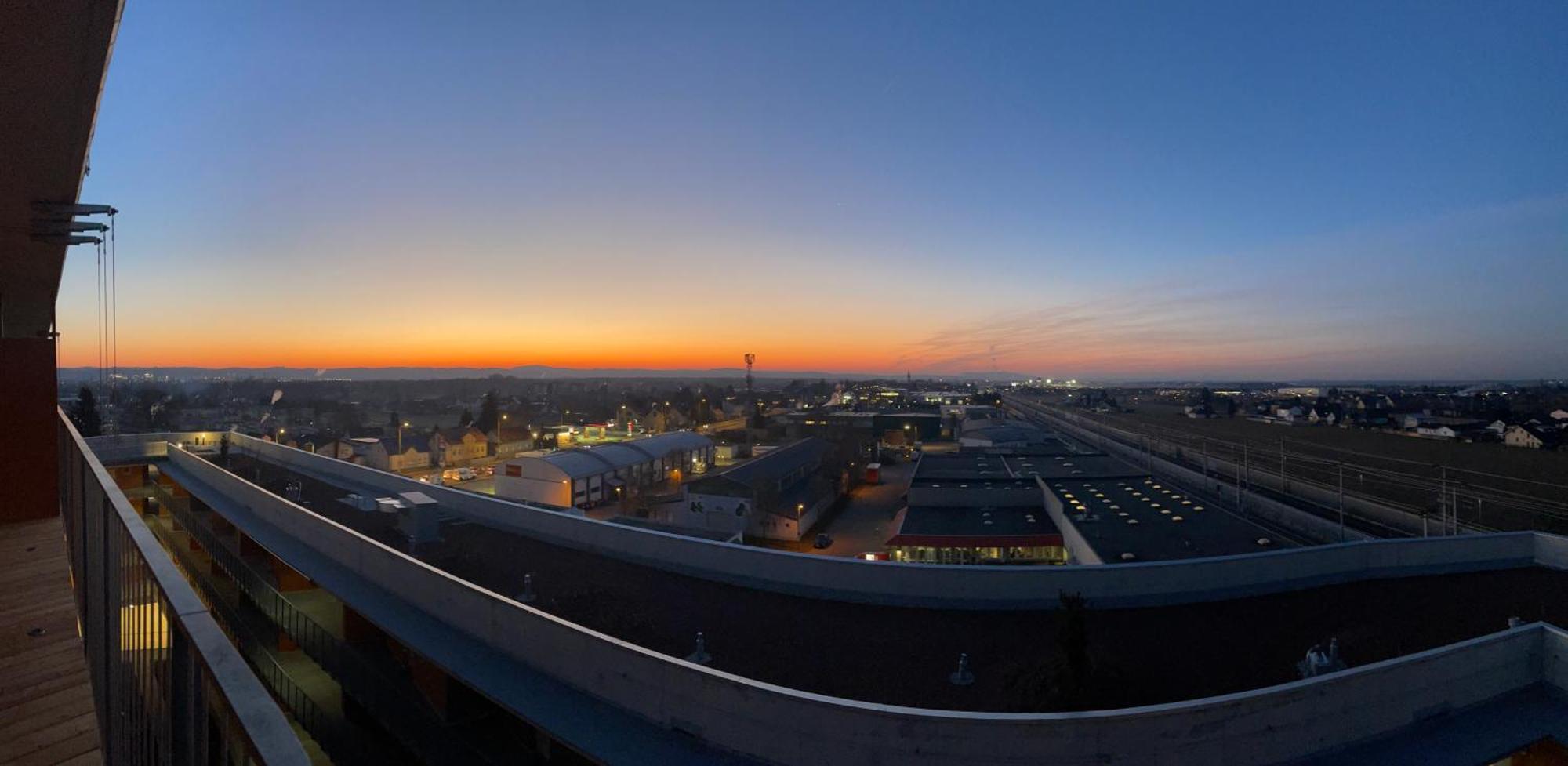 100 Qm Penthouse, Self-check-in, 2 Parkplaetze Apartment Graz